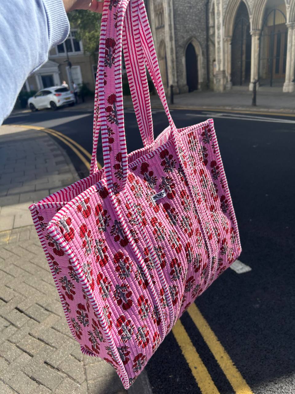 Bubble gum pink red tiny rose Reversible Tote bag