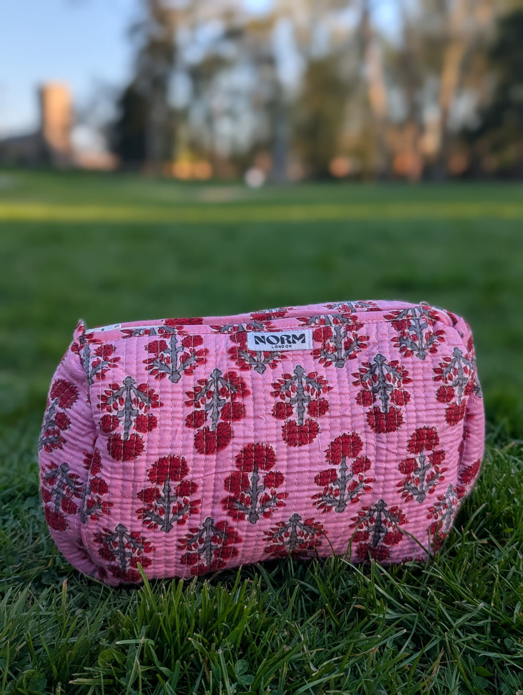 WATERPROOF MAKEUP BAG RED FLOWER