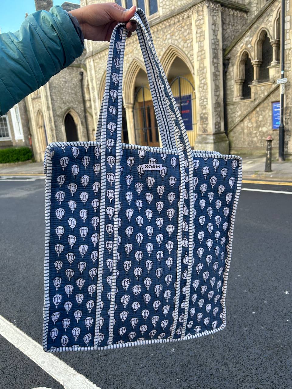 Blue with White bud /weekend bag /Beach bag with zipper