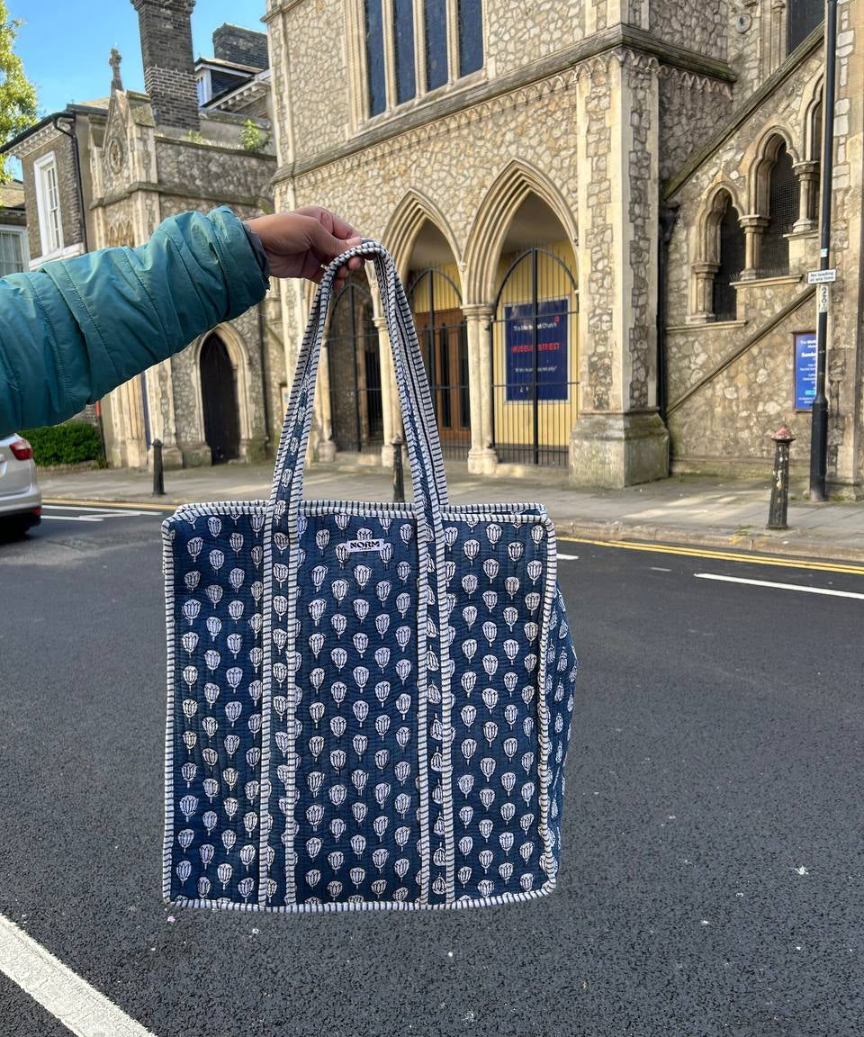Blue with White bud /weekend bag /Beach bag with zipper