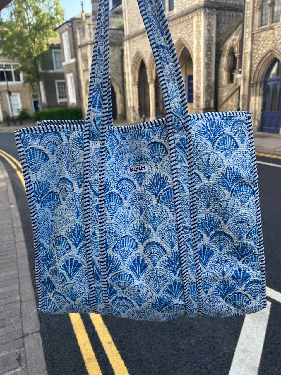 SHELL RANGE bag Reversible Tote bag/weekend bag