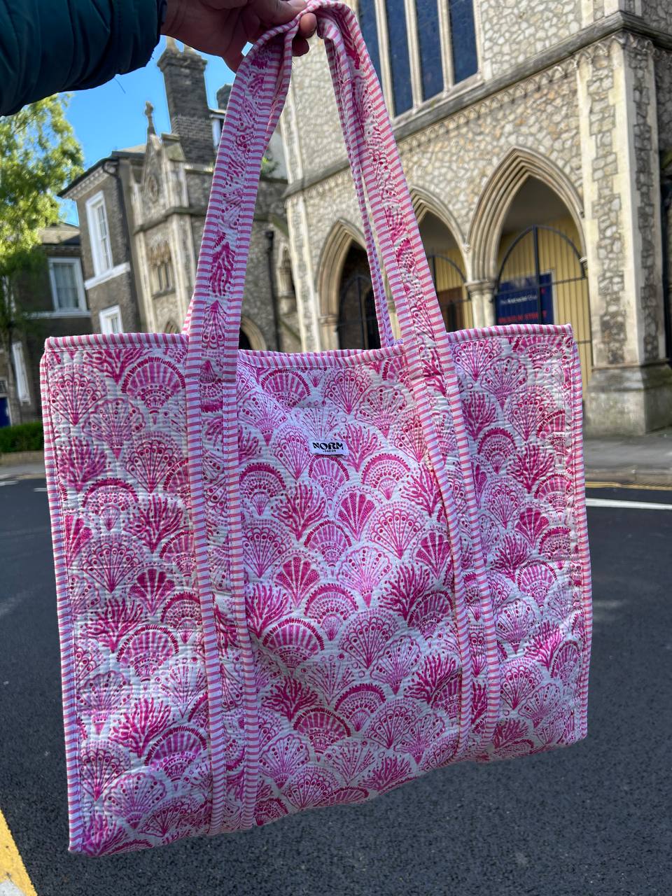 PINK SHELL TOTE BAG REVERSIBLE WITH BUTTONS