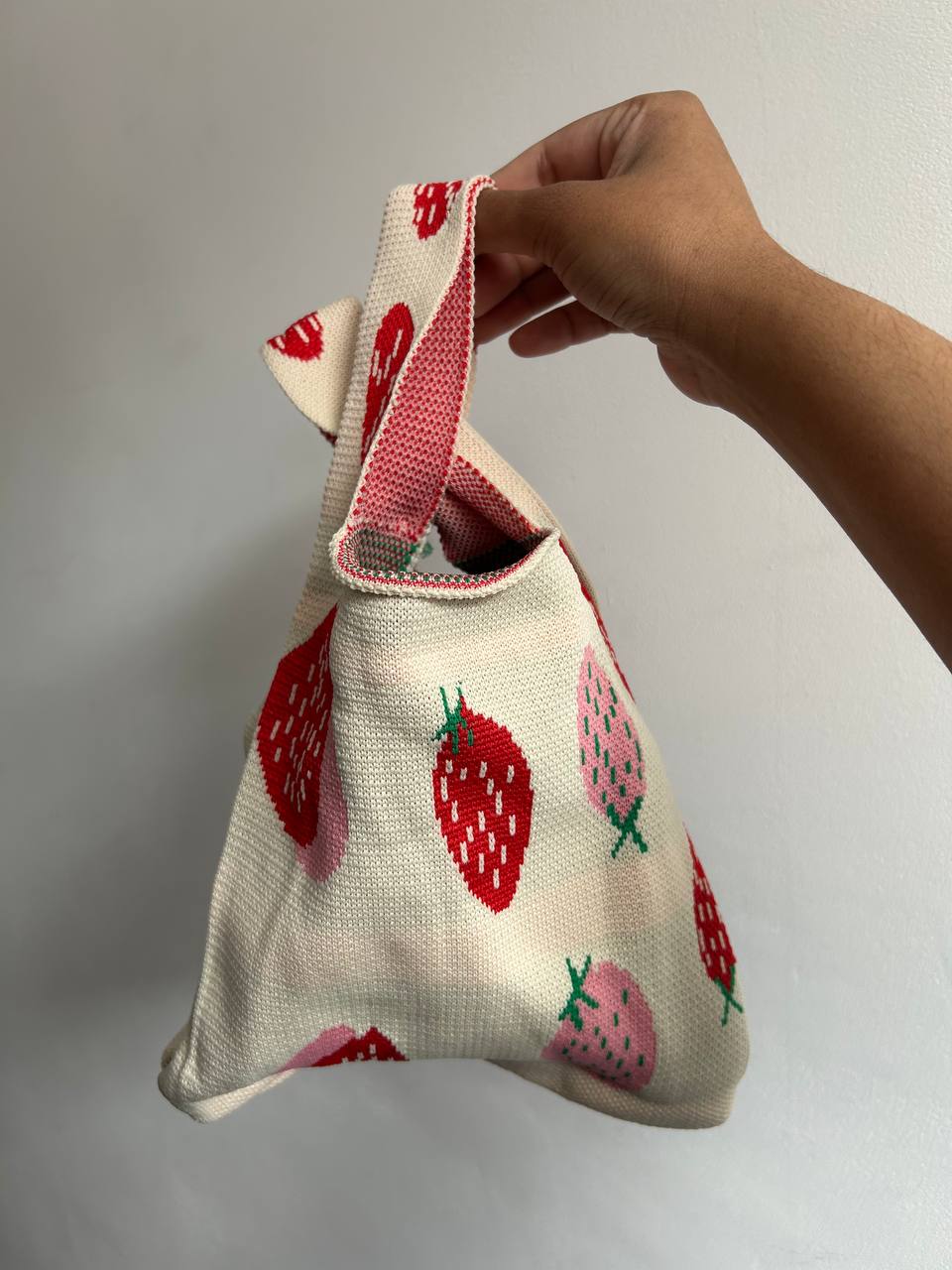 KNOT BAG STRAWBERRIES