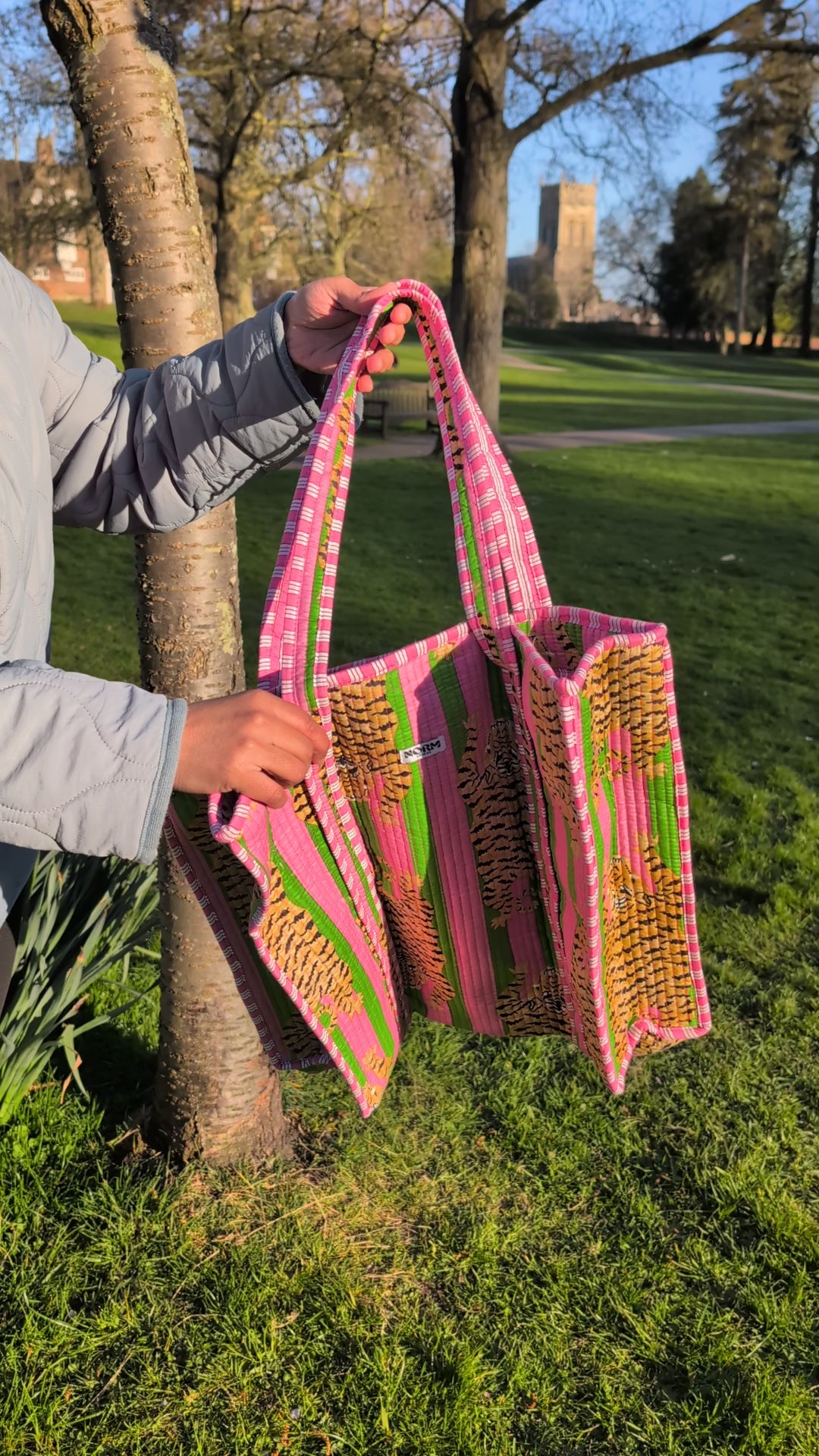 Reversible Tote bag/weekend bag PINK GREEN TIGER