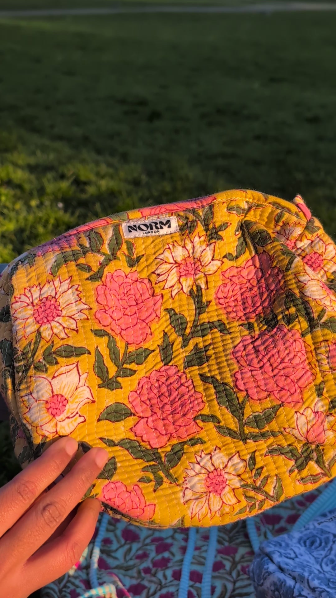 WATERPROOF MAKEUP BAG YELLOW FLOWER